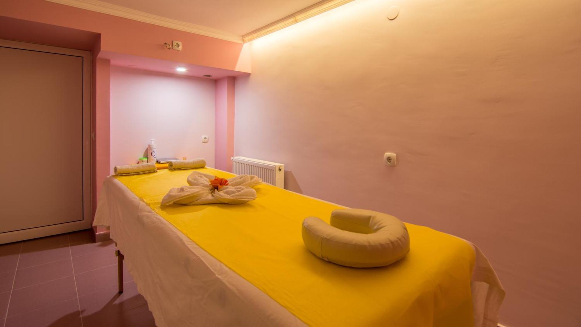 Family Hotel IV فيلينغراد المظهر الخارجي الصورة
